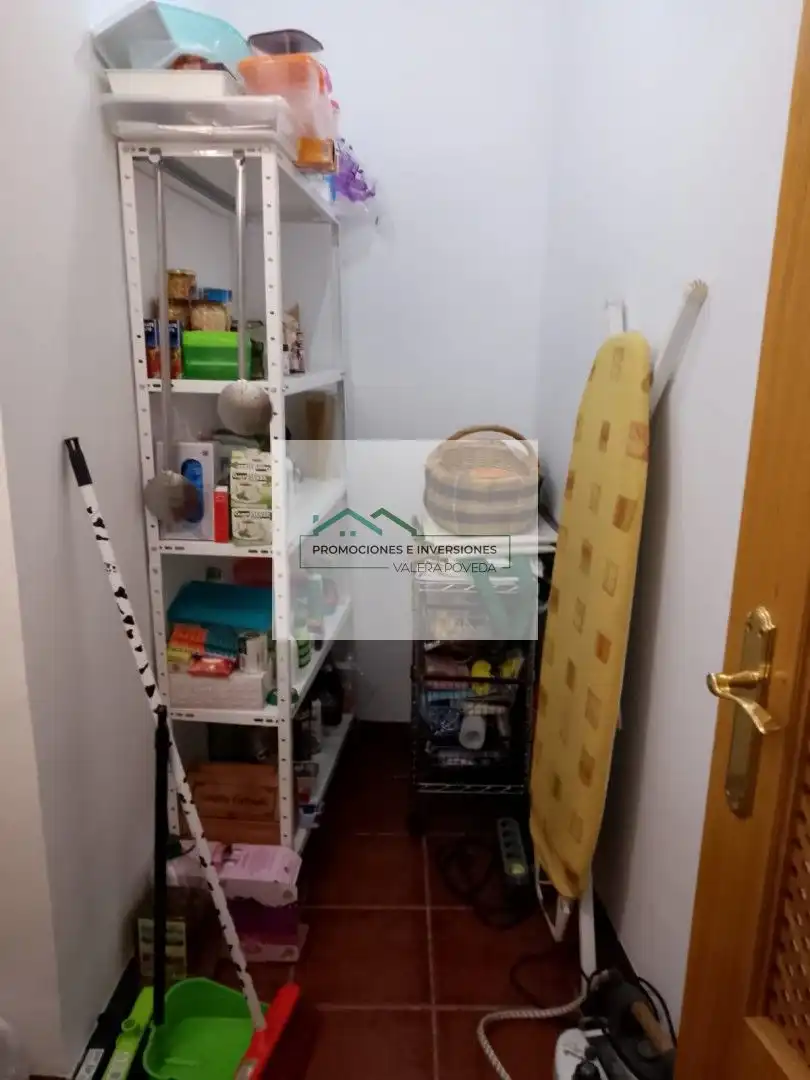 Casa o xalet en venda en Enguídanos amb Moblat