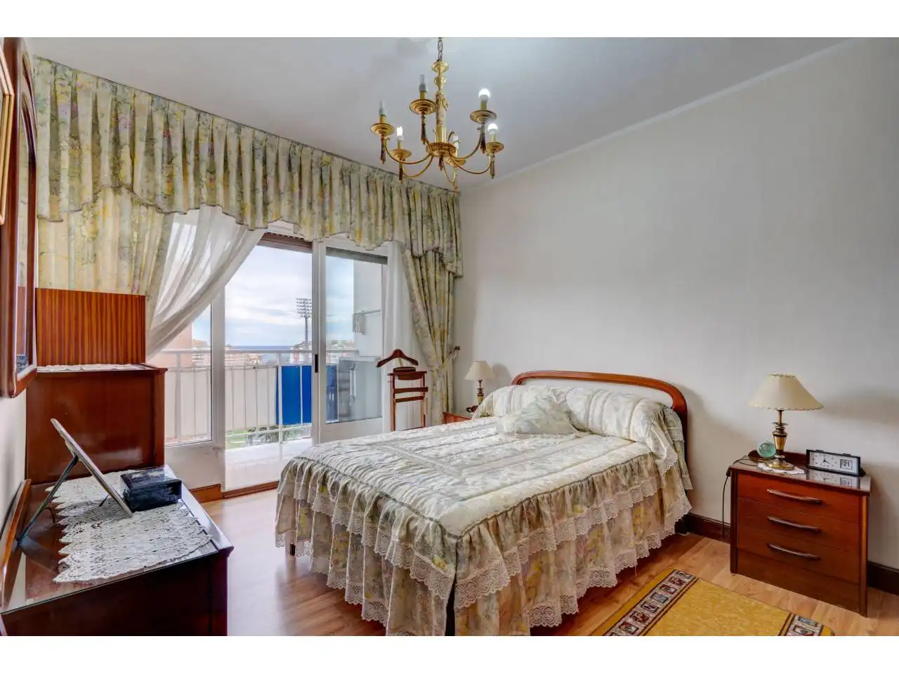 Bedroom of Flat for rent in Castro-Urdiales  with Heating and Terrace