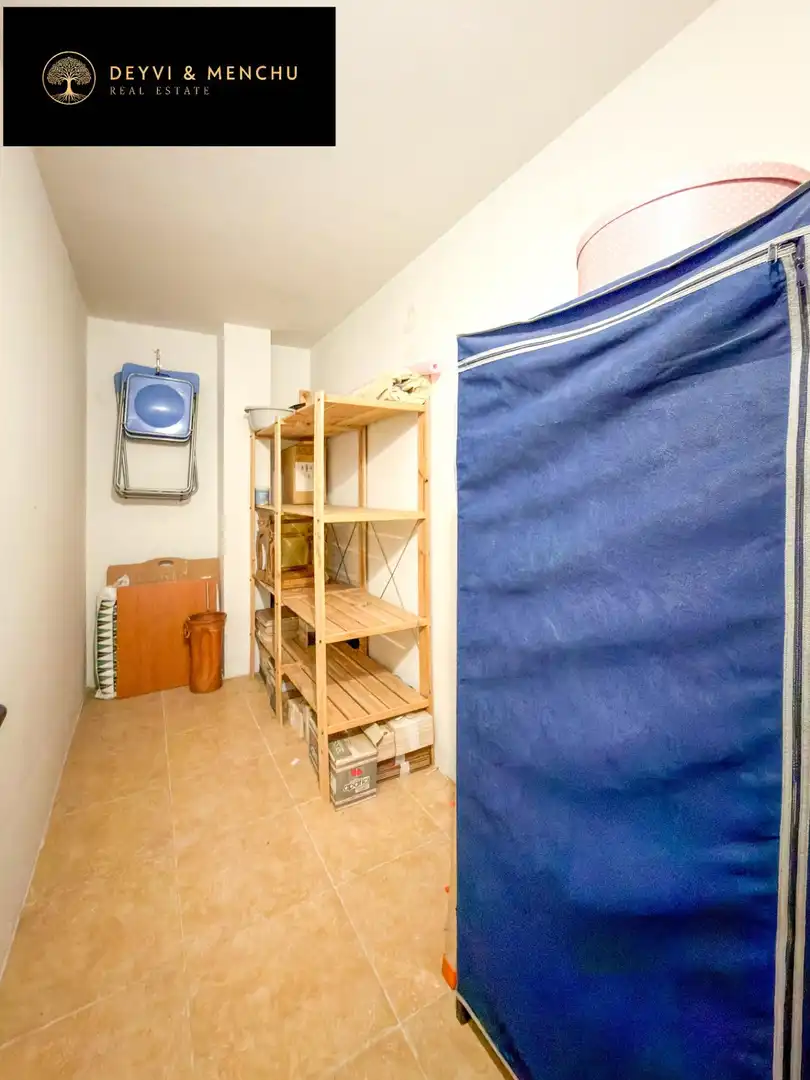 Flat for sale in Madrid  with Air Conditioner, Heating and Storage room