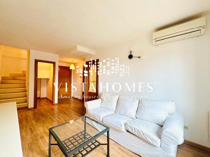 Living room of Duplex for sale in El Molar (Madrid)  with Air Conditioner and Heating