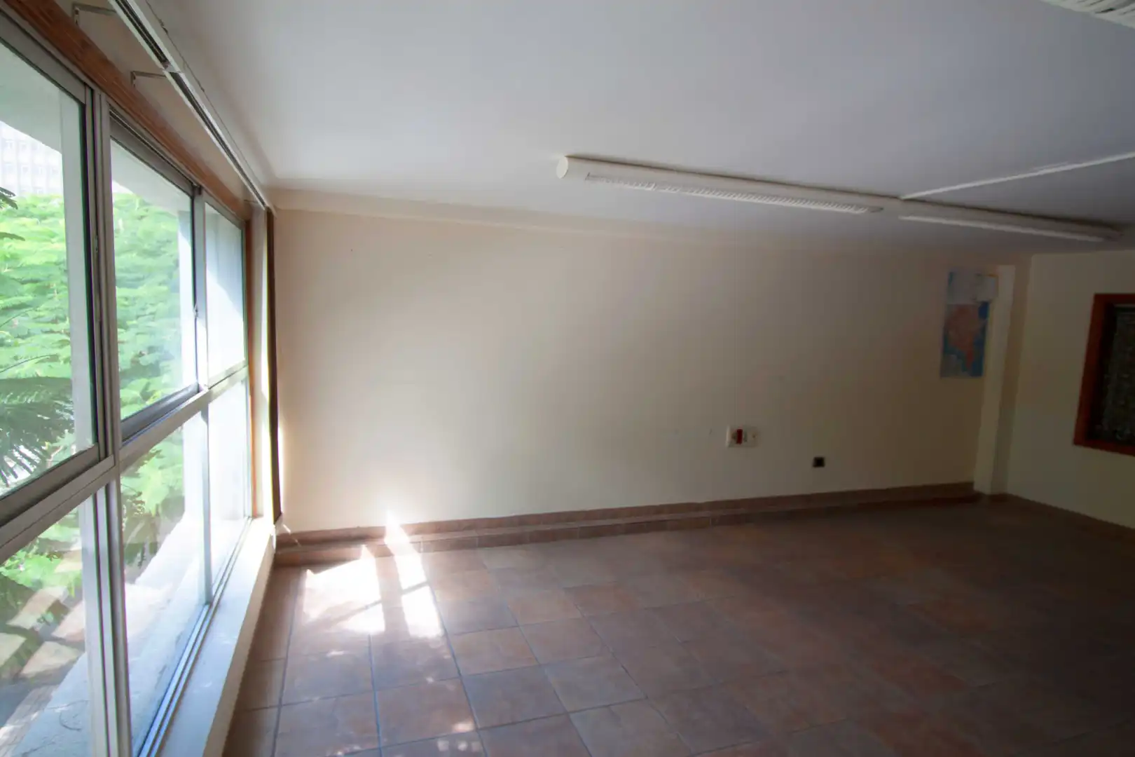 Office space with lift for sale in Avenida Juan XXIII, imagen 24