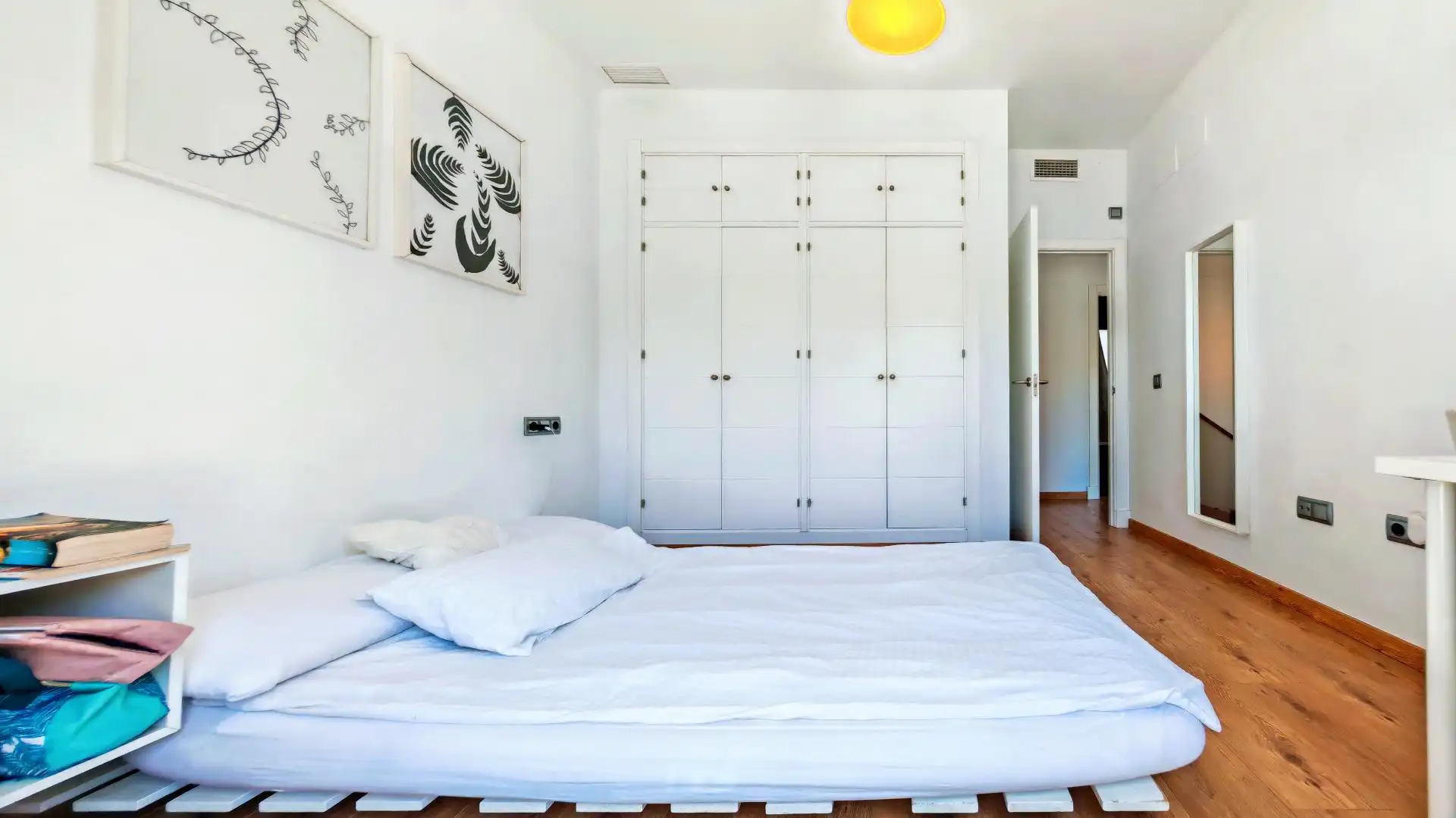 Habitación de Casa o chalet en venta en Chiclana de la Frontera con Aire acondicionado, Jardín privado y Terraza