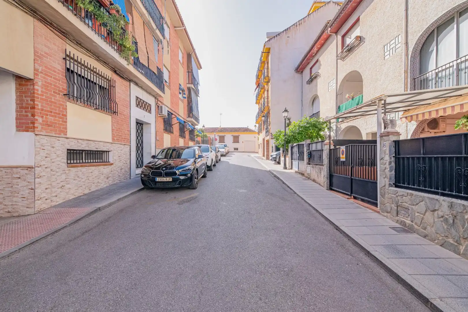 Vista exterior de Piso en venta en La Zubia con Aire acondicionado, Calefacción y Trastero
