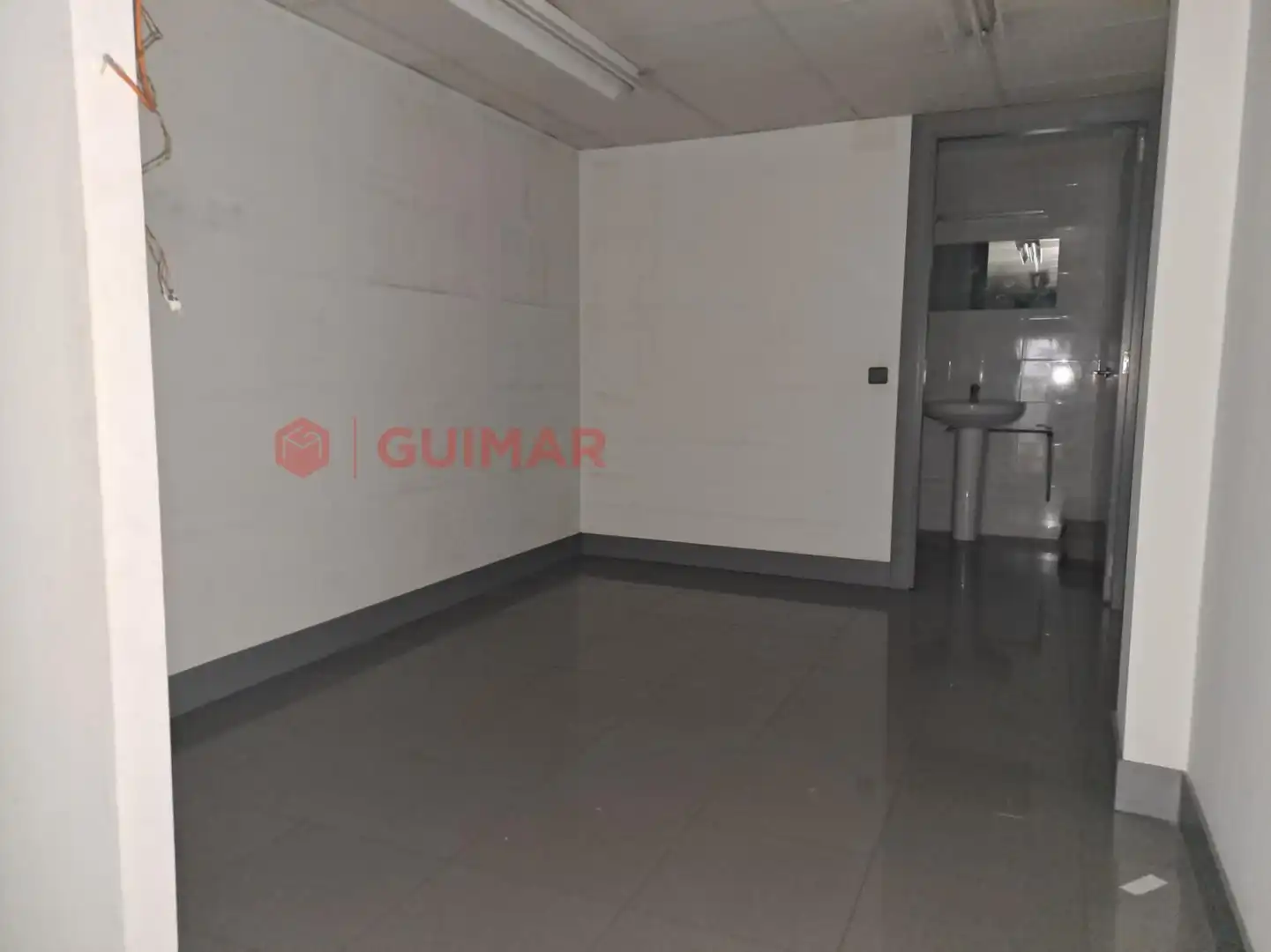 Business premises for sale in L´Hospitalet de Llobregat - Calle PUJOS DE, imagen 8