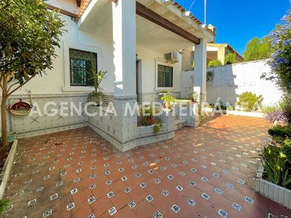 Vista exterior de Casa o xalet en venda en Paterna amb Aire condicionat i Terrassa