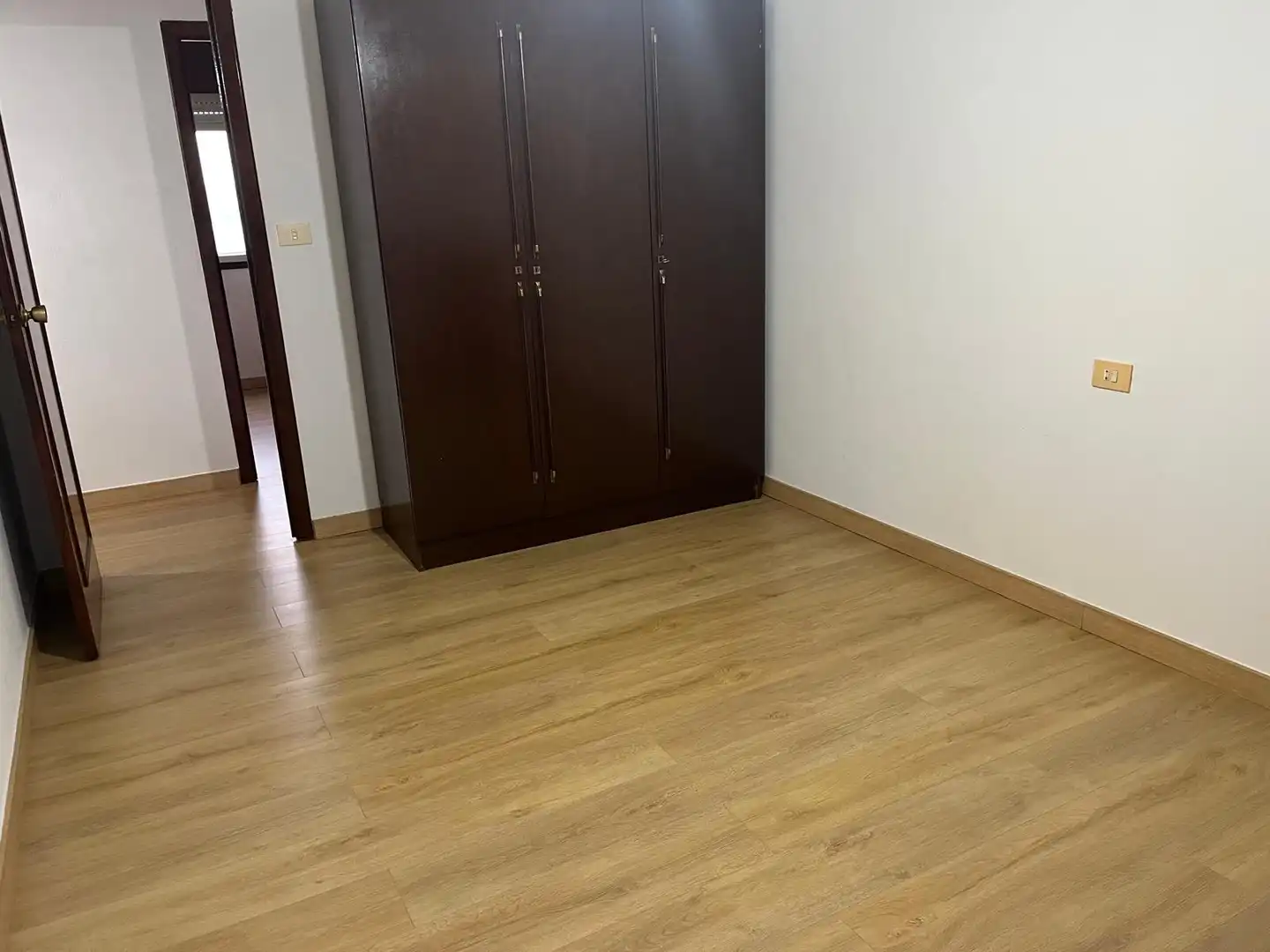Bedroom of Flat for sale in Vigo   with Storage room and Balcony