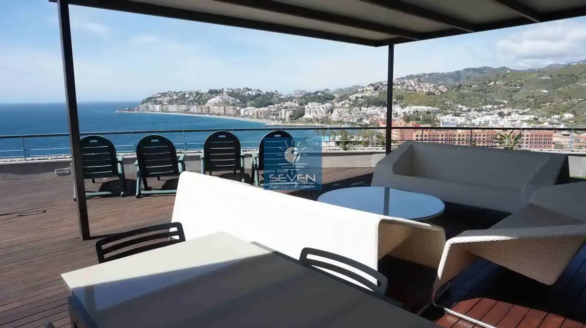Villa con piscina in vendita a Velilla - Velilla Taramay