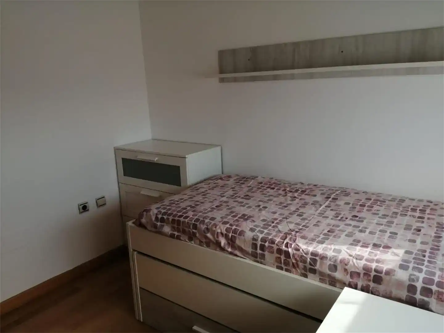Schlafzimmer von Wohnung zur Miete in  Murcia Capital mit Klimaanlage und Balkon