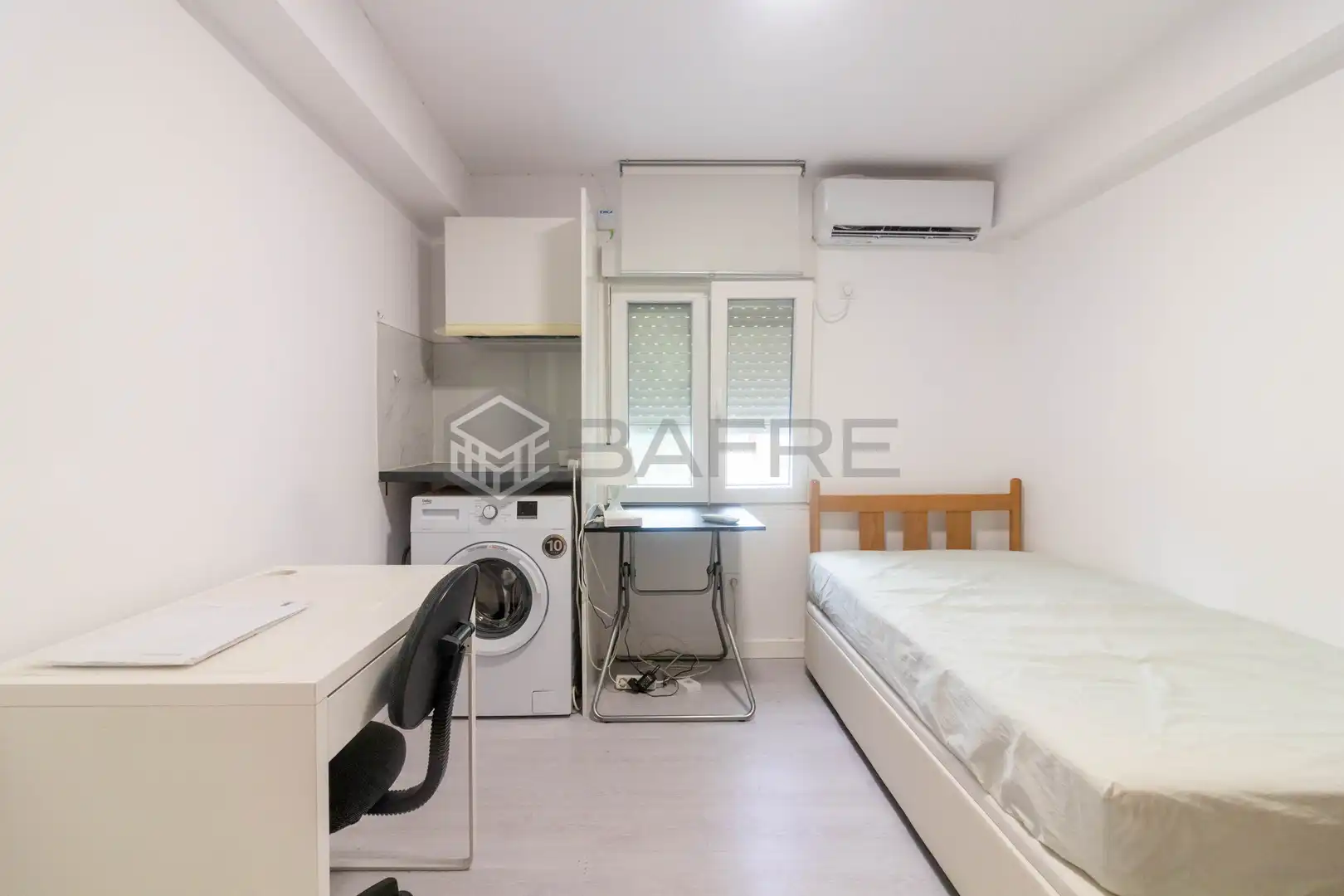 Bedroom of Flat for sale in Madrid  with Air Conditioner