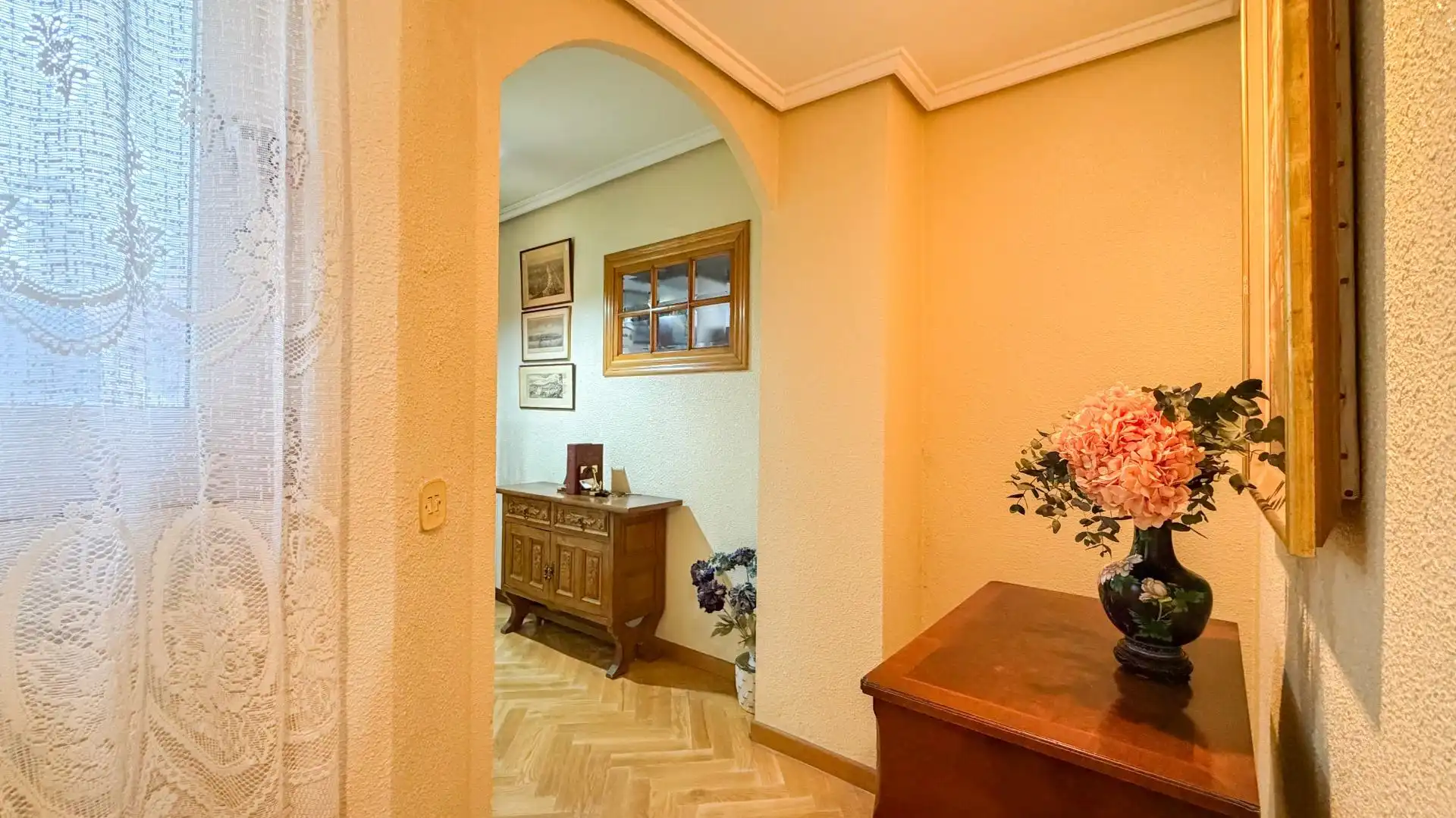 Wohnung zum Verkauf in Valencia mit Klimaanlage, Heizung und Parkett
