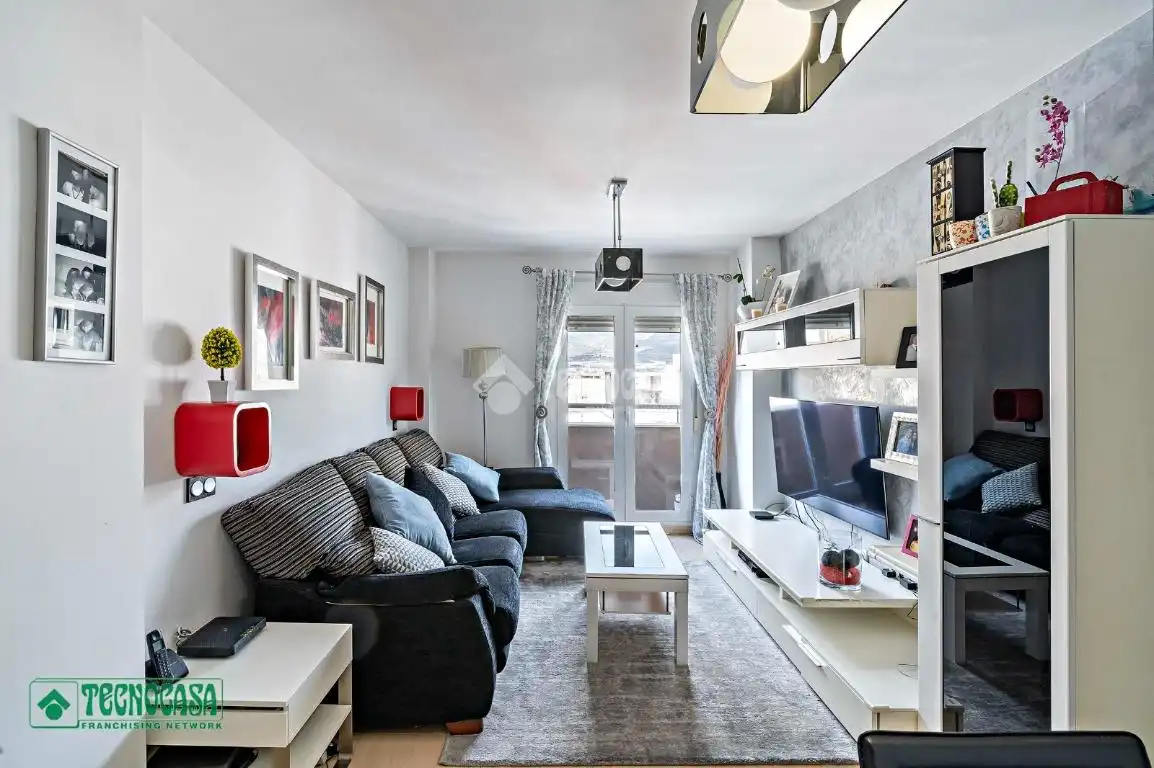 Wohnzimmer von Wohnung zum Verkauf in Roquetas de Mar mit Klimaanlage