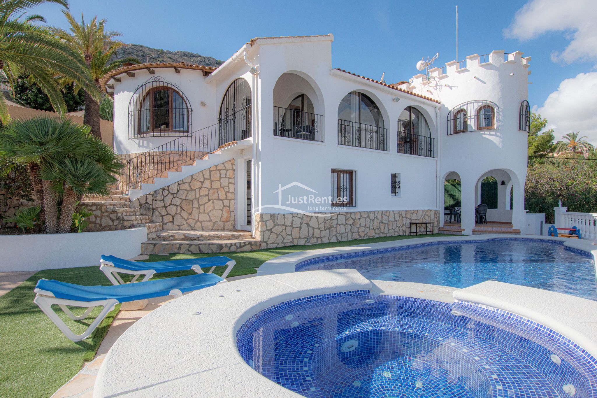 Vista exterior de Casa o xalet de lloguer en Calpe / Calp amb Terrassa i Piscina