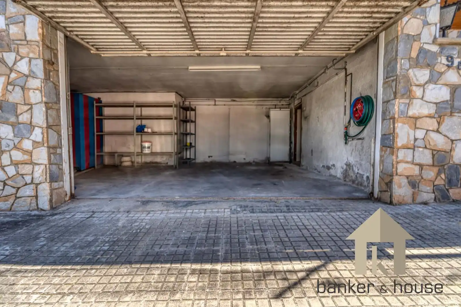 Parkplatz von Haus oder Chalet zum Verkauf in Cerdanyola del Vallès mit Heizung, Parkett und Terrasse