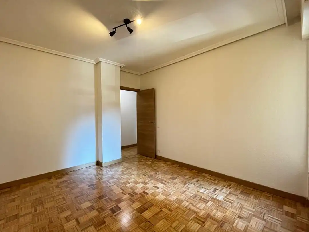 Wohnung zum Verkauf in Barañáin / Barañain mit Heizung und Balkon