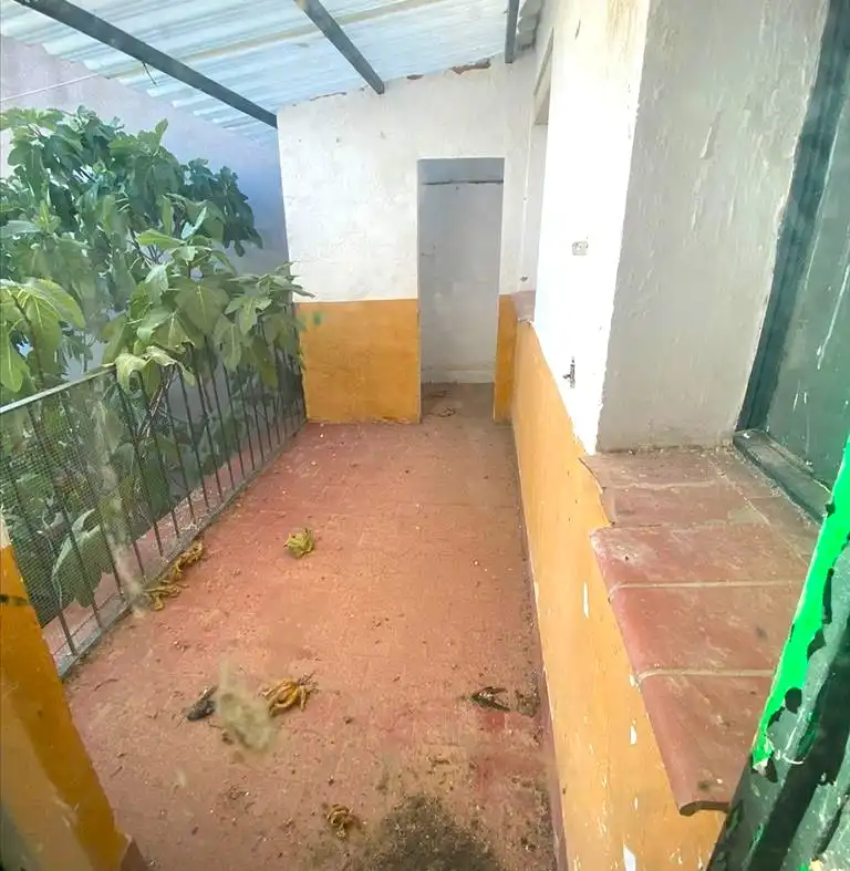 Casa adosada en venda a Constitucion, Hinojosas de Calatrava