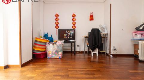 Photo 5 of Flat for sale in Calle Periana, San Fermín, Madrid