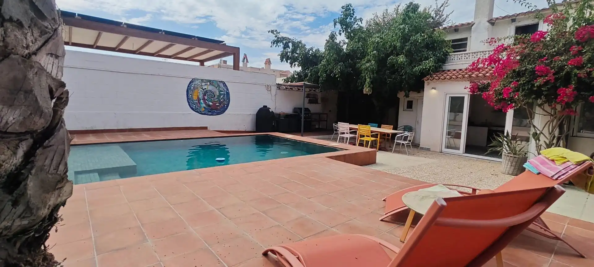 Swimming pool of Houses for sale in Los Arenales del Sol