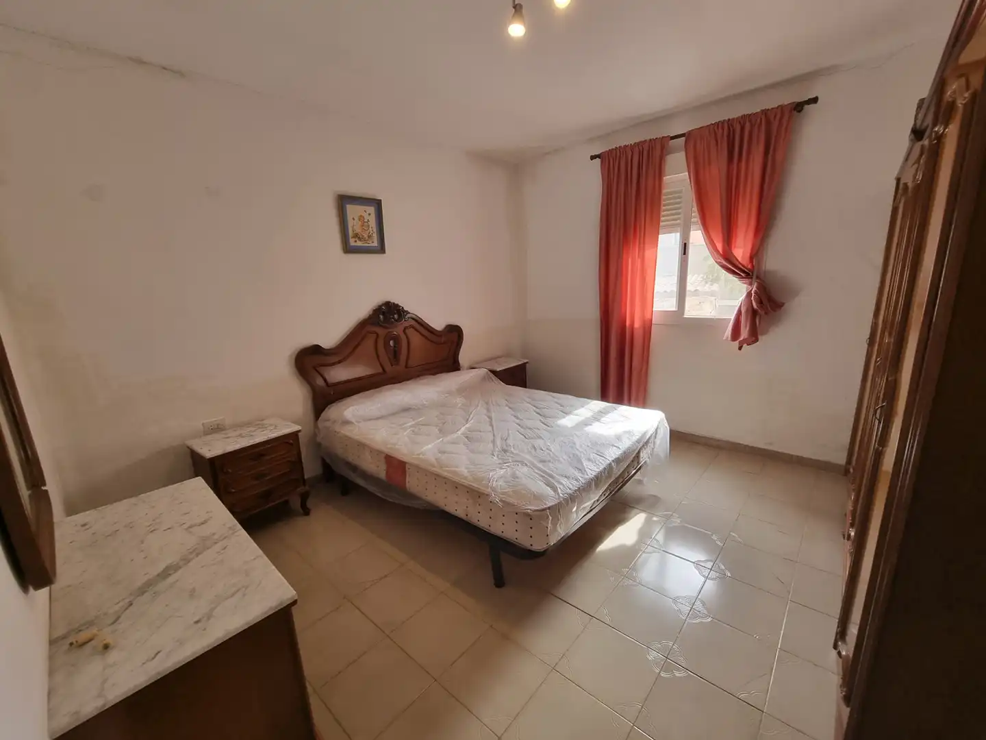 Dormitori de Casa o xalet en venda en Almería amb Jardí privat, Terrassa i Moblat