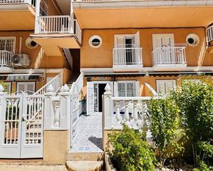 Vista exterior de Dúplex en venda en Torrevieja amb Piscina comunitària