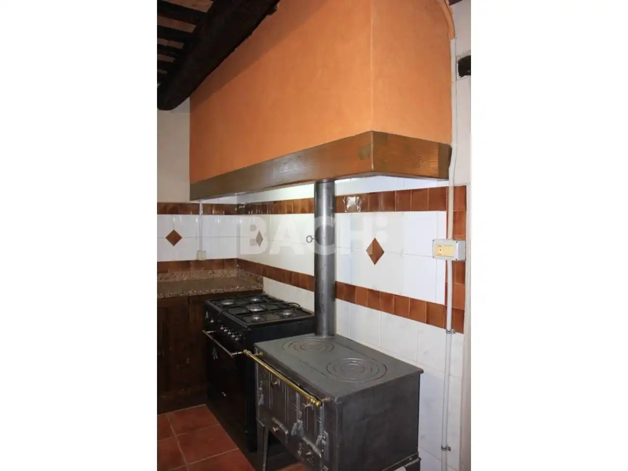 Küche von Country house zur Miete in Olost, Barcelona