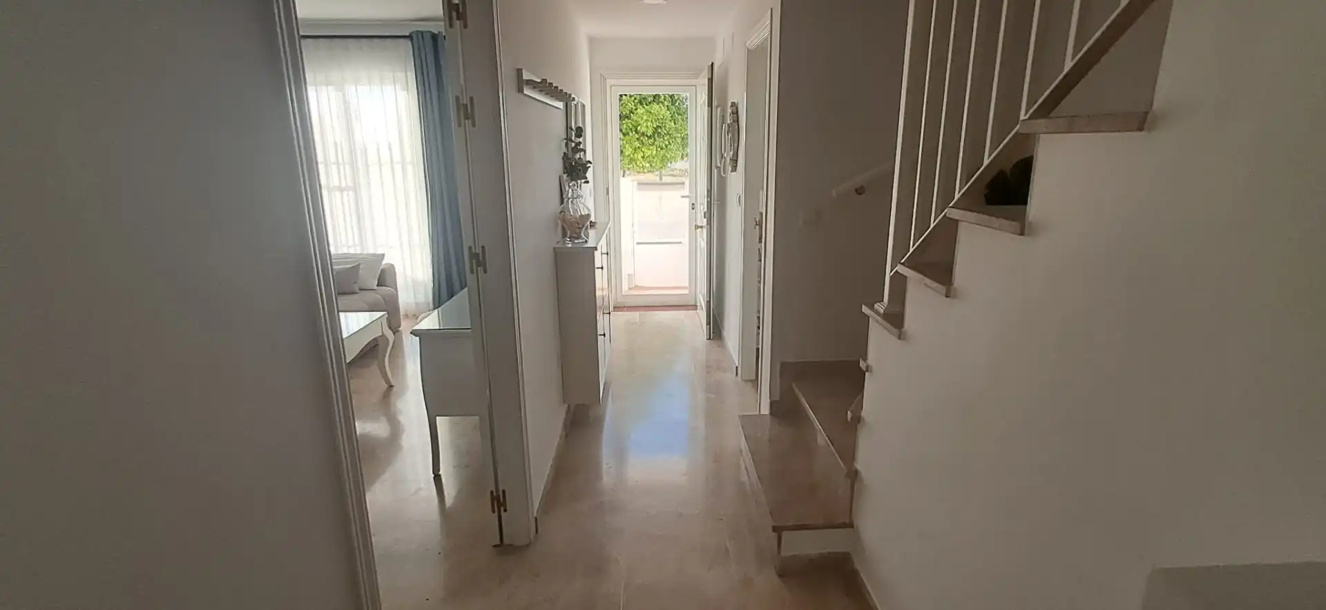 Einfamilien-Reihenhaus zum Verkauf in Utrera mit Klimaanlage und Abstellraum
