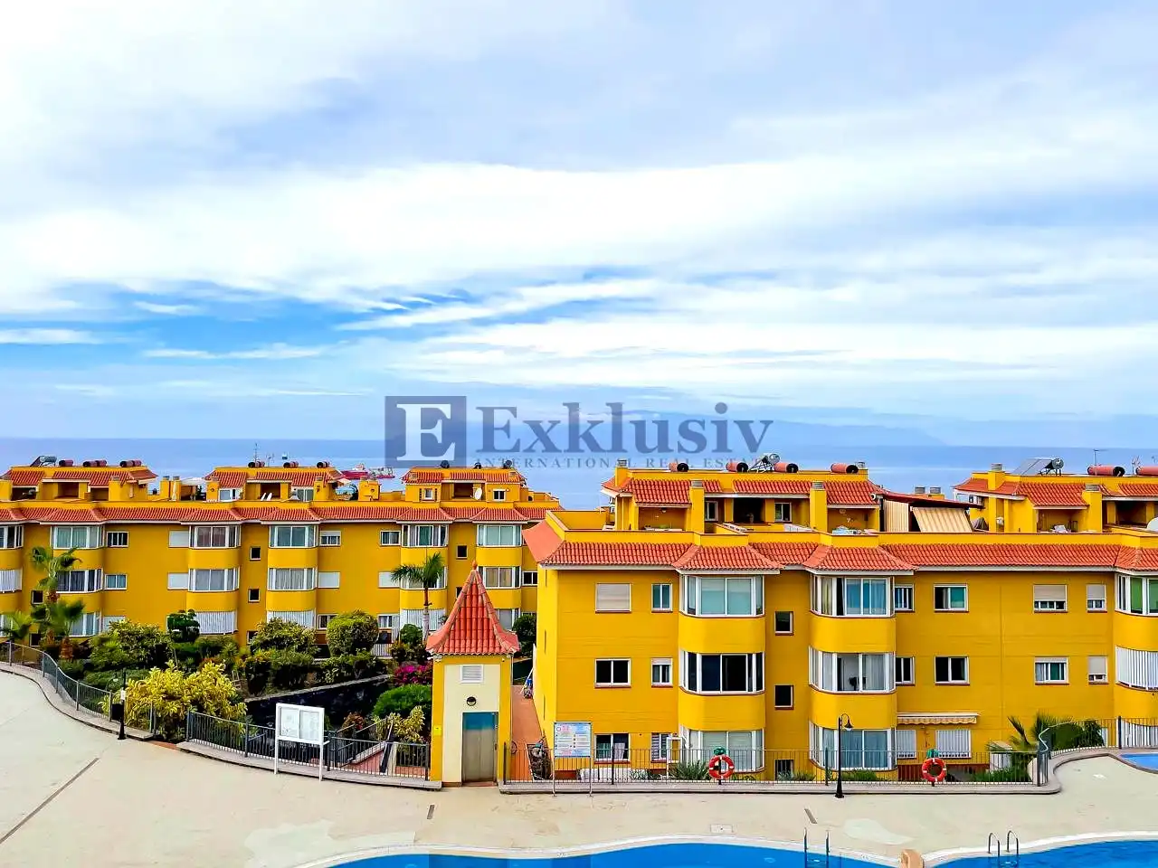 Piso con piscina en venta en Puerto de Santiago, imagen 2