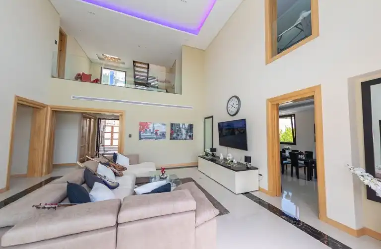 Chalet con piscina en venta en La Quinta, imagen 8