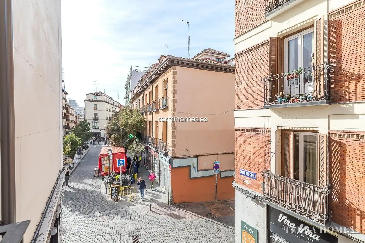 Vista exterior de Apartamento de alquiler en Madrid con Aire acondicionado, Calefacción y Amueblado