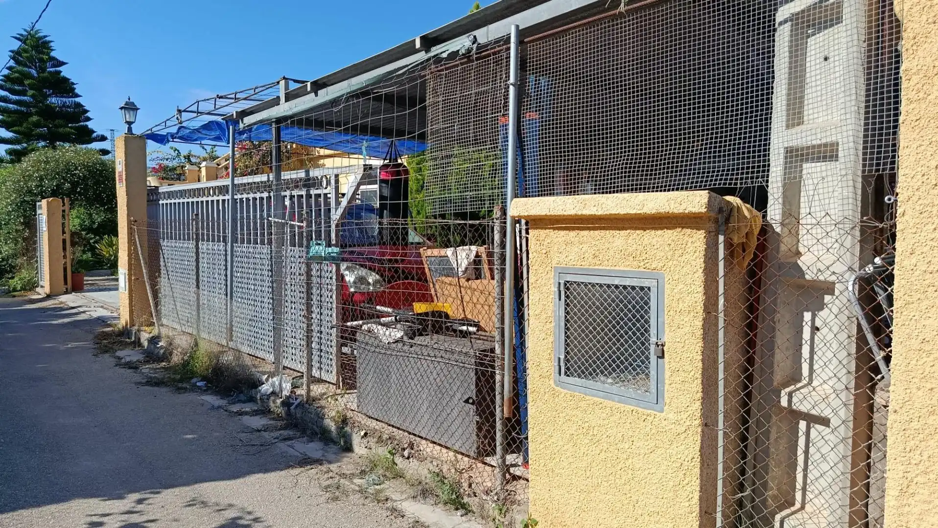 Vista exterior de Finca rústica en venda en Oliva amb Aire condicionat, Calefacció i Balcó