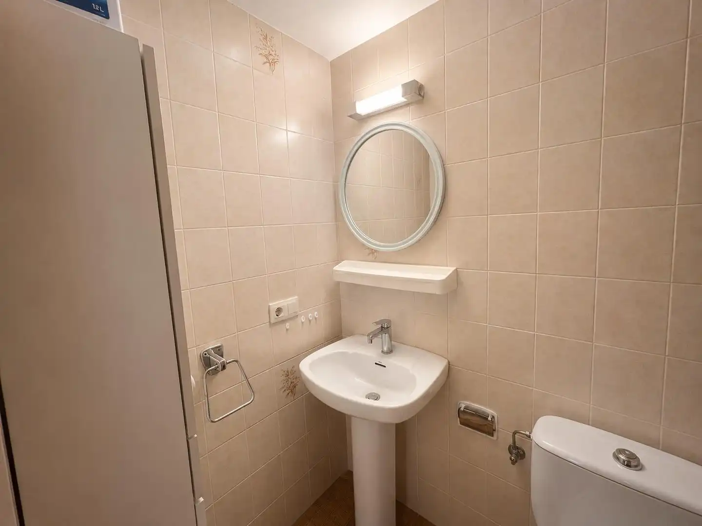 Baño de Piso en venta en Empuriabrava con Aire acondicionado, Amueblado y Balcón