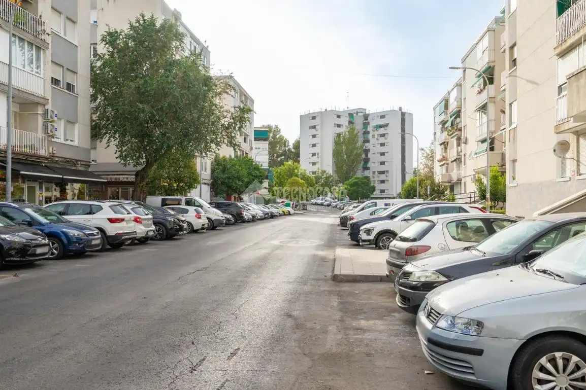 Aparcament de Pis en venda en Coslada amb Calefacció i Terrassa