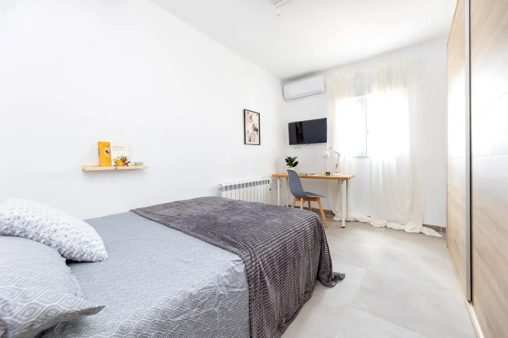 Habitación de Piso en venta en Granada con Aire acondicionado, Calefacción y Amueblado