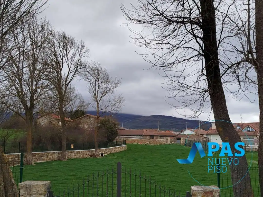 Residencial en venda en Valdáliga