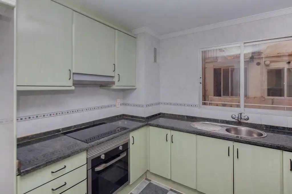 Flat with terrace for sale in Centro Ciudad, imagen 2