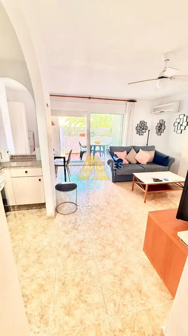 Wohnzimmer von Wohnungen zum Verkauf in La Manga del Mar Menor mit Klimaanlage, Heizung und Terrasse