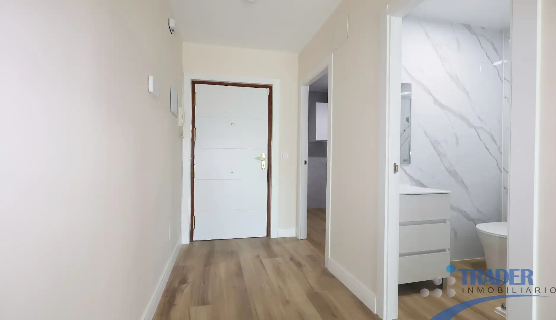 Piso en venta en Alcorcón con Calefacción, Jardín privado y Terraza