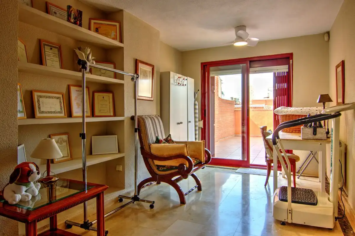 Casa aparellada amb terrassa en venda a Carrer de la Boga, imagen 31