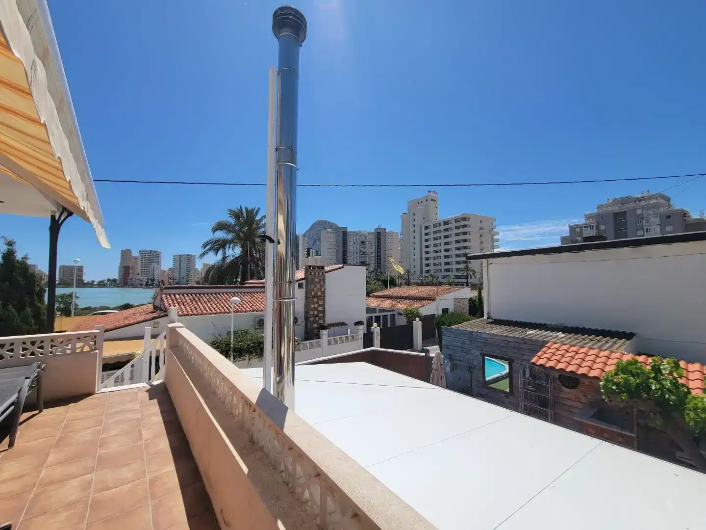 Vista exterior de Casa o xalet de lloguer en Marisol Park - Ortembach - Los Almendros