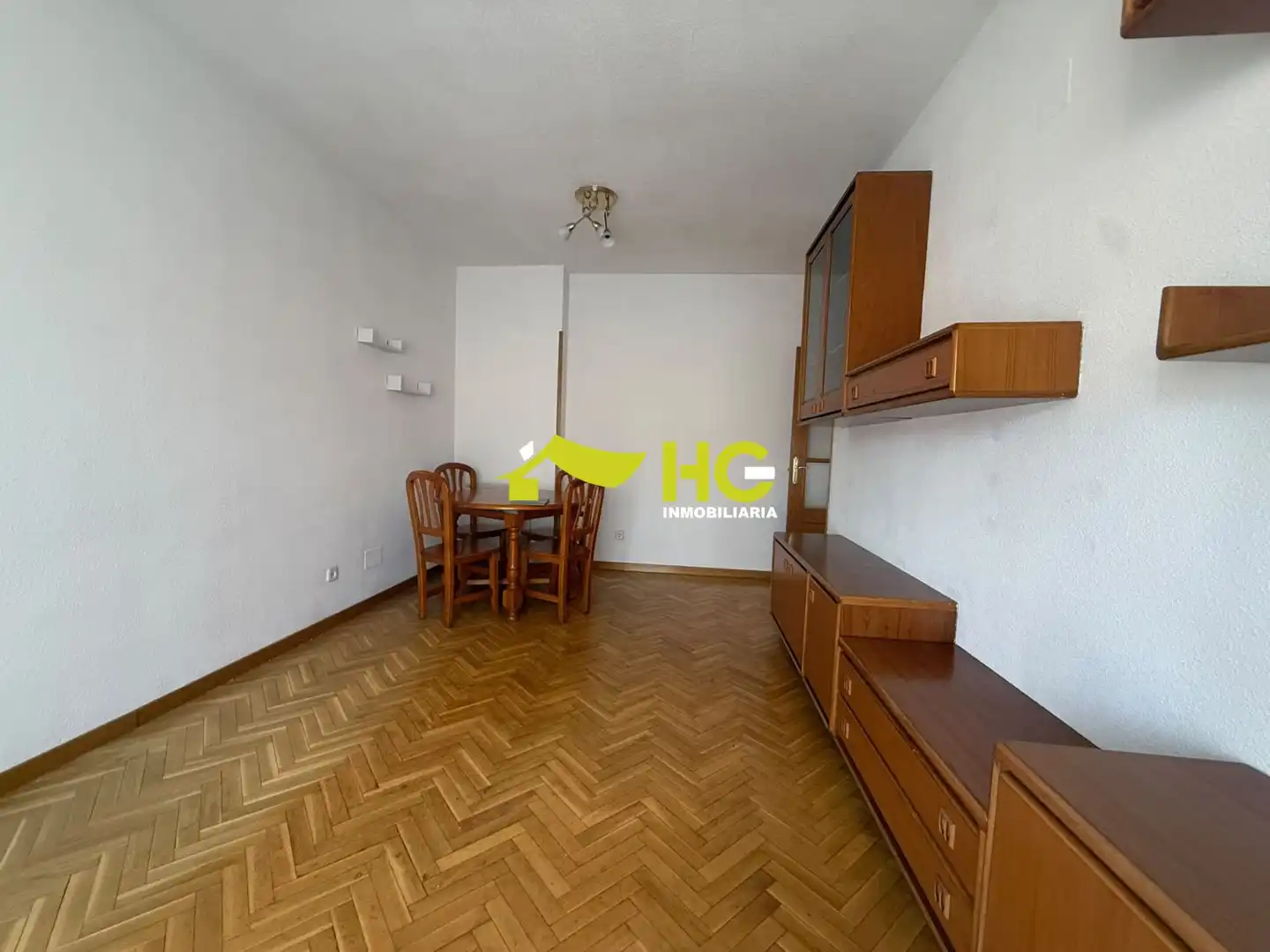 Sala d'estar de Pis de lloguer en Villaviciosa de Odón amb Calefacció