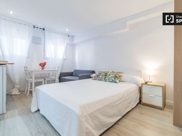 Appartement avec balcon à louer à Camins al Grau