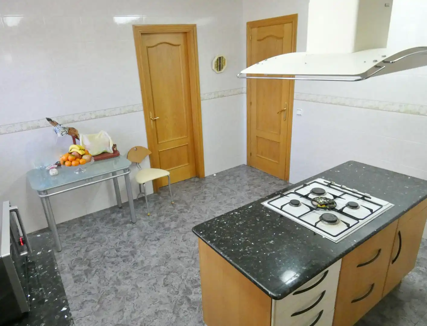 Cuina de Casa o xalet en venda en Castellar del Vallès amb Balcó
