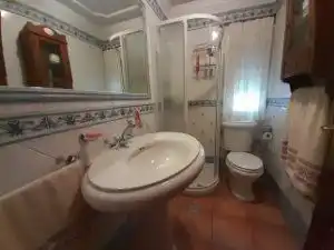 Bathroom of Flat for sale in Almodóvar del Campo  with Air Conditioner, Heating and Parquet flooring