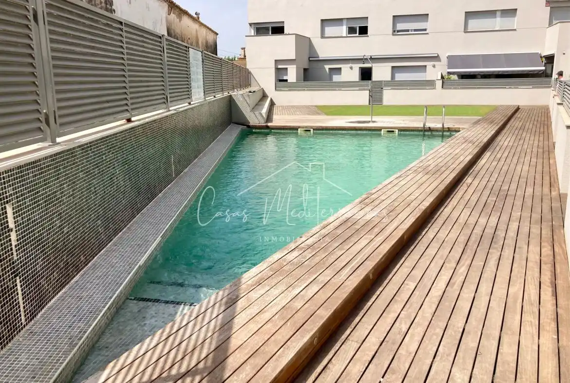 Piscina de Piso en venta en Deltebre con Aire acondicionado y Piscina comunitaria