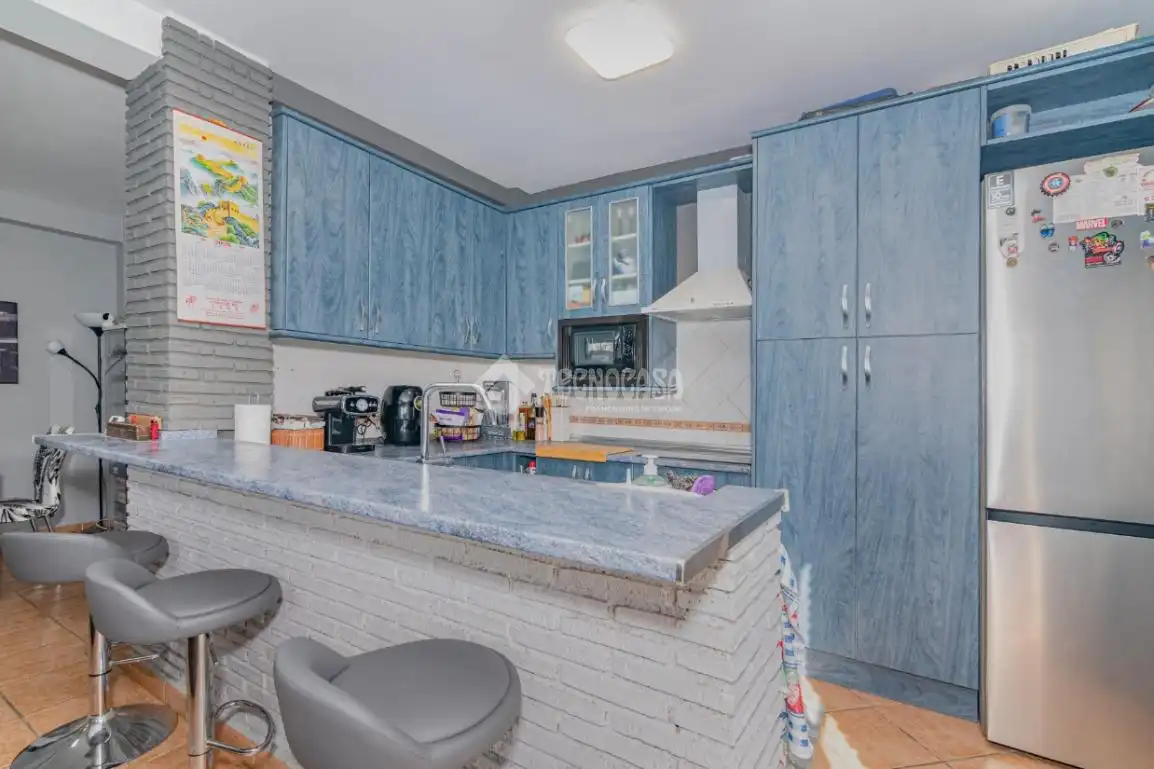 Kitchen of Flat for sale in Granada  with Air Conditioner