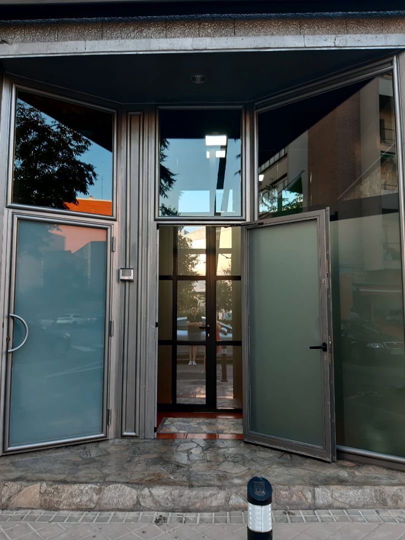 Local de lloguer a Pasaje Virgen de la Alegría, Concepción, Ciudad Lineal