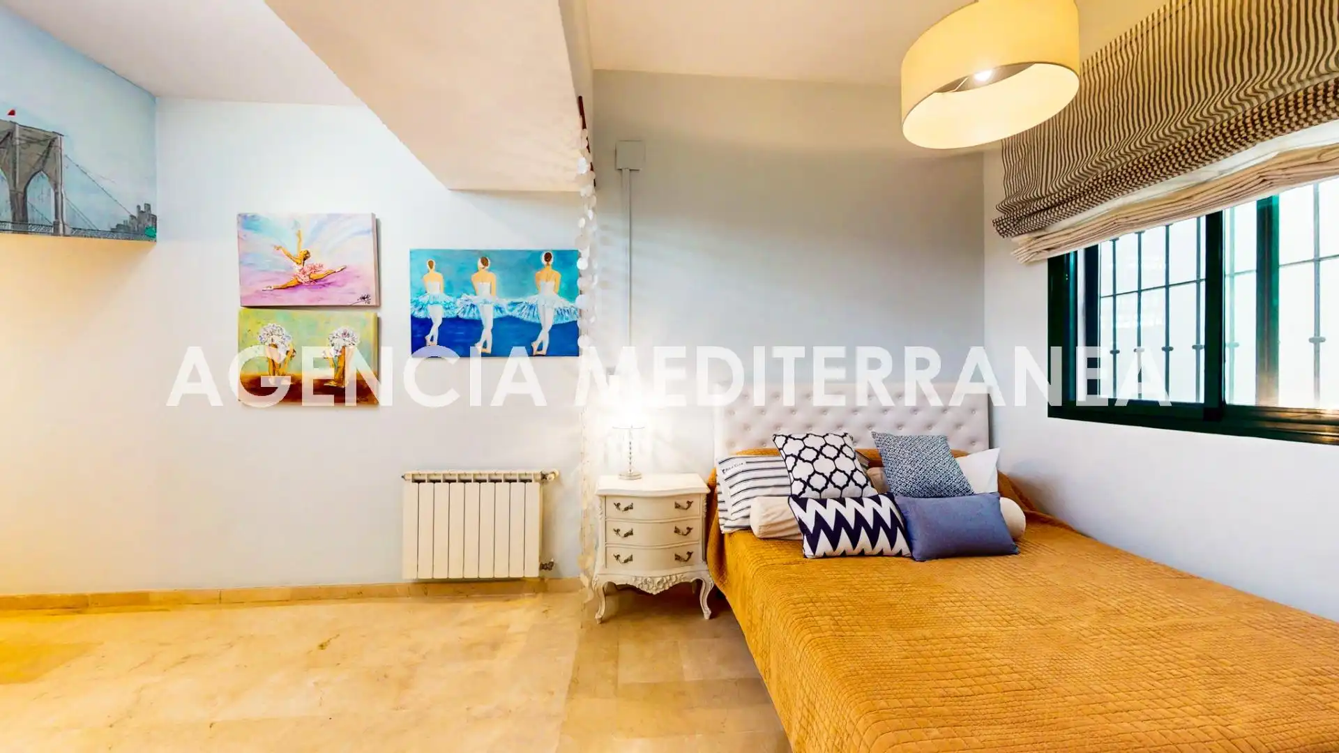 Maisonette zum Verkauf in Calle de Isabel de Villena, La Malva-rosa