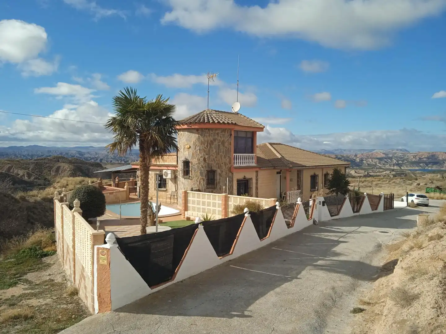 Maison avec piscine à vendre à Freila