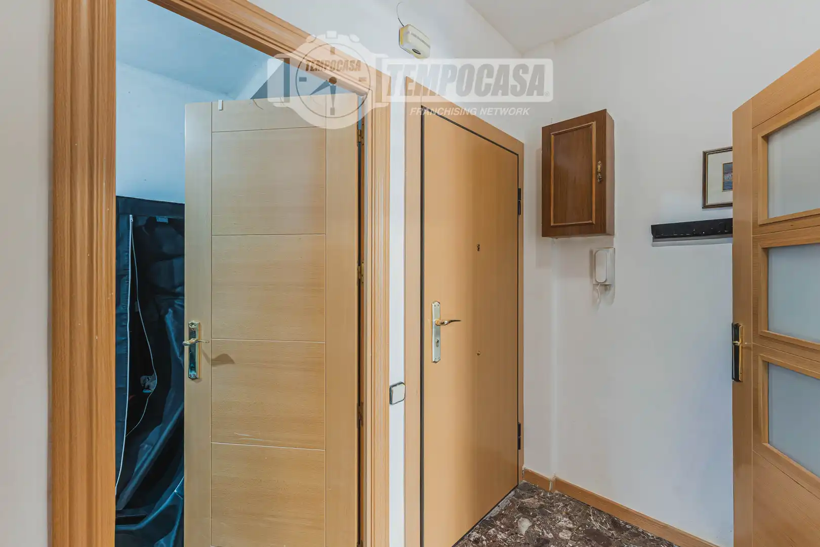 Flat for sale in Barcelona  with Air Conditioner, Heating and Balcony