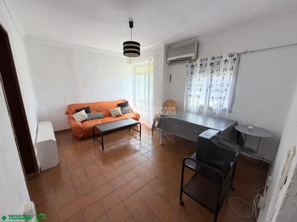 Sala d'estar de Pis en venda en Toledo amb Balcó