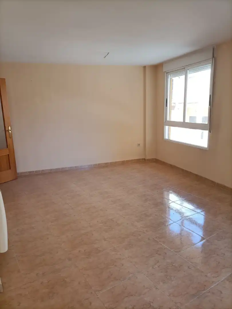 Habitación de Casa adosada en venta en Segorbe con Calefacción, Terraza y Balcón
